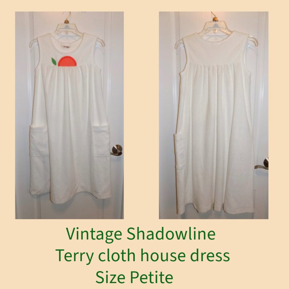 Vintage SHADOWLINE White Terry Cloth House Coat Dress Robe Orange Slice Petite